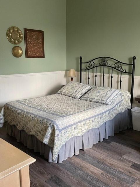 Auberge Presbytere Mont Lac-Vert Hebertville Экстерьер фото