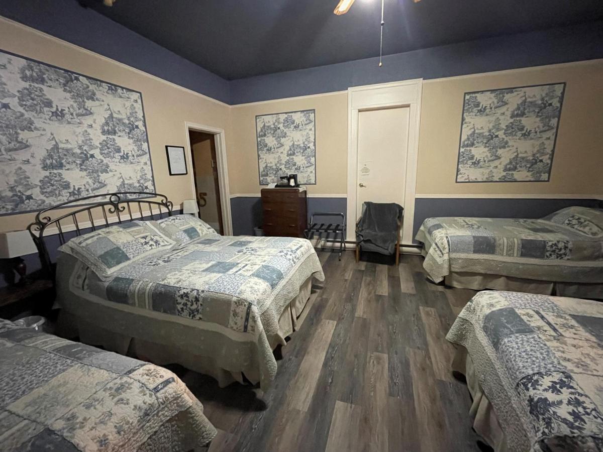 Auberge Presbytere Mont Lac-Vert Hebertville Экстерьер фото